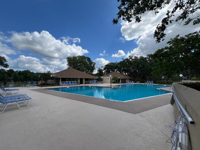 Building Photo - Beautiful 3 BD 2 BATH Home in Gated Community