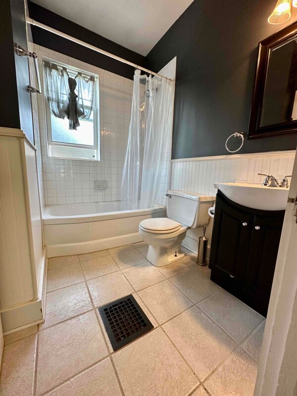 Building Photo - 5708 W 45th Ave