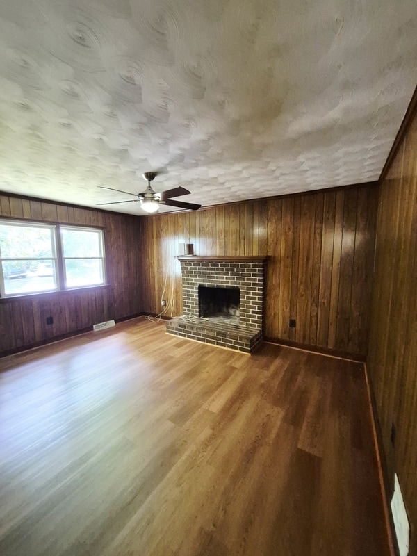 Building Photo - 3041 Clintwood Rd