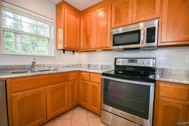 Building Photo - 277 Postwood Ct