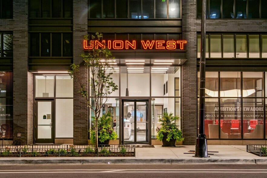 Building Photo - 110 N Carpenter St