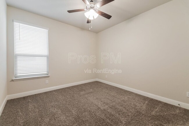 Building Photo - 1121 Knightsbridge Rd