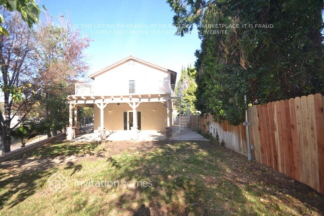 Building Photo - 27837 Ridgegrove Dr