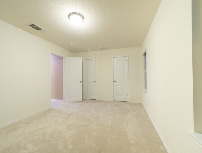 Building Photo - 2056 Brandywine Dr