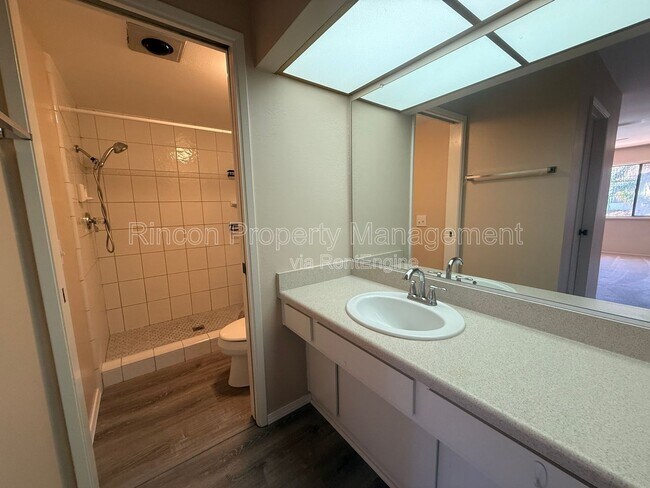 Building Photo - 361 Jalisco Ct