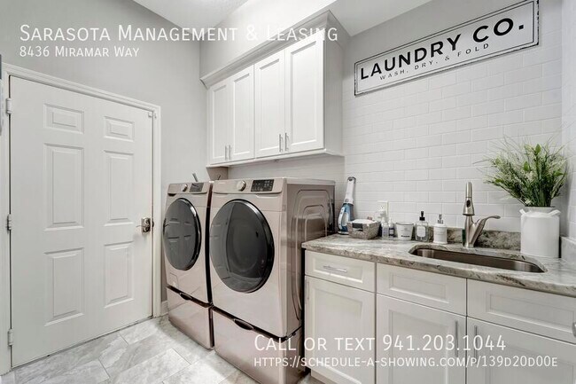 Building Photo - 8436 Miramar Way