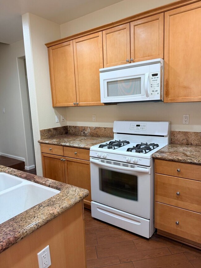 Building Photo - 299 Gramercy Lane