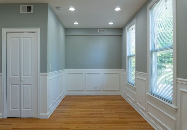 Building Photo - 2908 N Dawson Ave