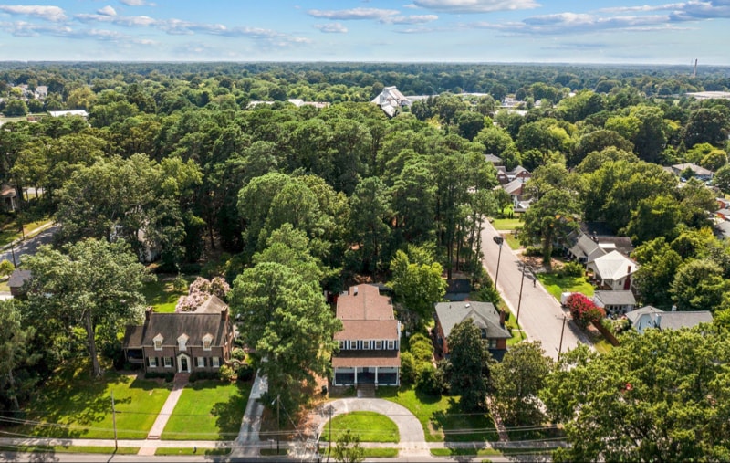 Building Photo - 620 Falls Rd