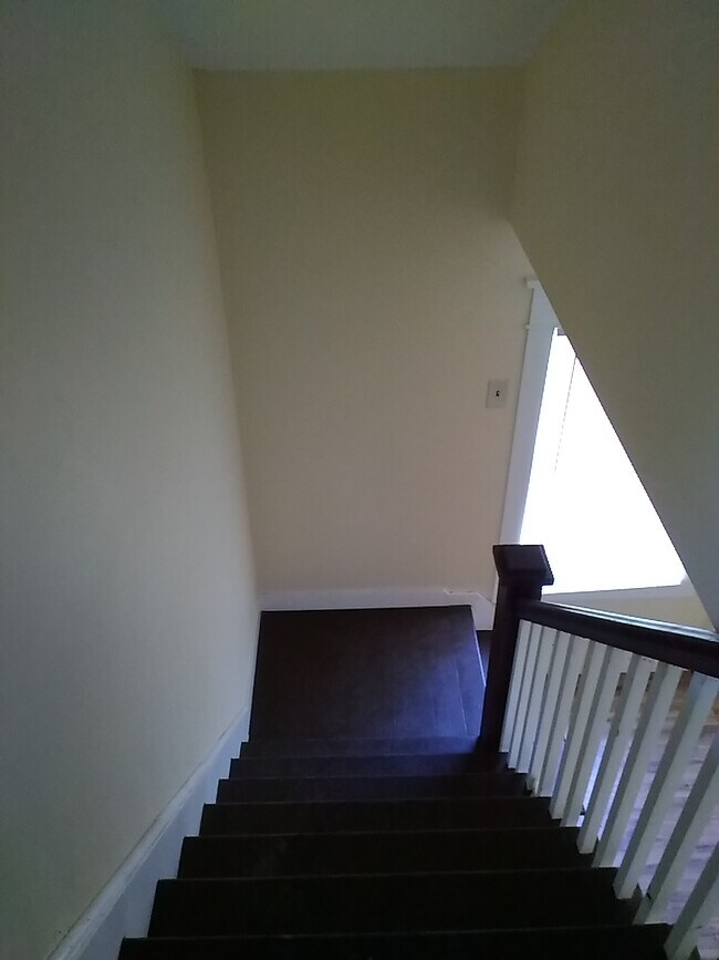 Building Photo - 12 Orchard St