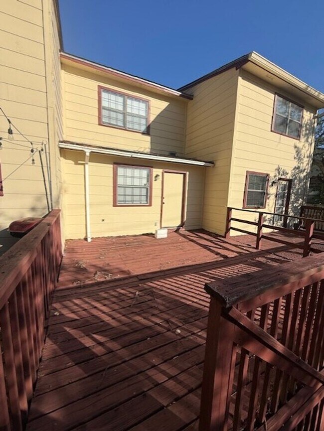 Building Photo - WELCOME HOME!!!
