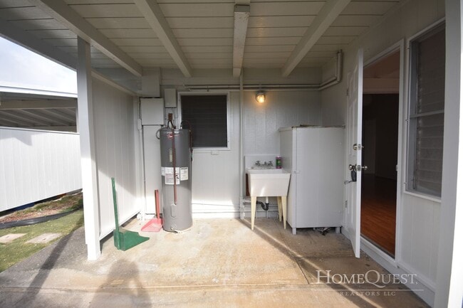 Building Photo - 3/2 in Kokohead Terrace, Hawaii Kai - $3500