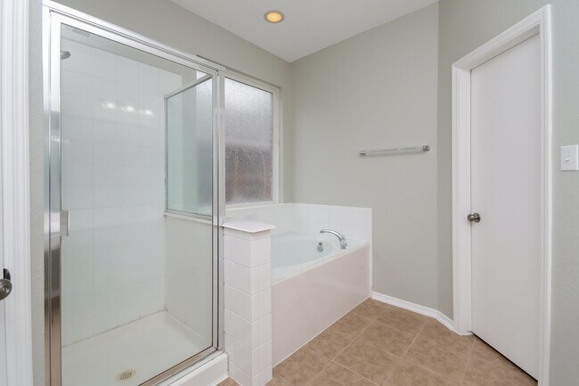 Building Photo - 16614 Cold Harbor Ln