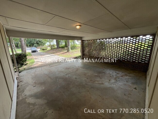 Building Photo - 55 S Greenwood Dr