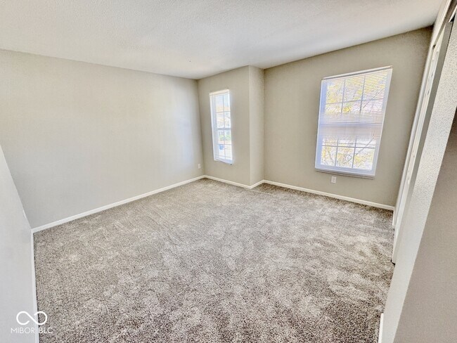 Building Photo - 12431 Teacup Way