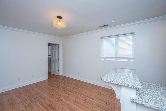 Building Photo - Historic Charm Meets Downtown Energy on Ki...