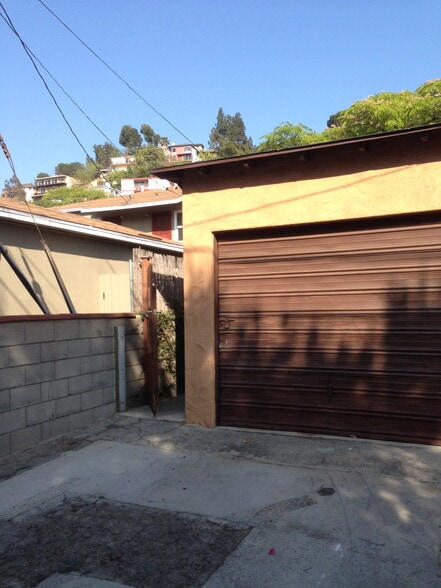 Building Photo - 1745 Silver Lake Blvd