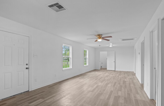 Building Photo - 99 Brownwood Dr