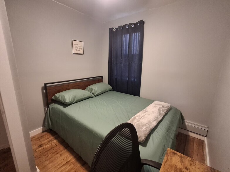 Building Photo - 2190 Fulton St