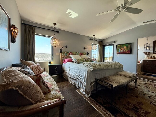Building Photo - LUXURIOUS House with MULTIPLE OCEAN VIEWS in Sunset Cliffs! Chef's Kitchen! 2 EV Chargers and so ...
