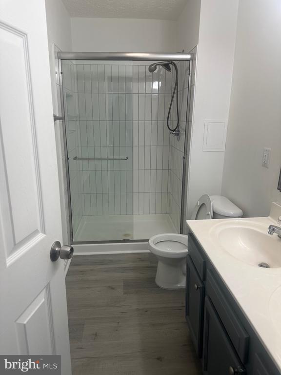 Building Photo - 405 Park Cove Dr