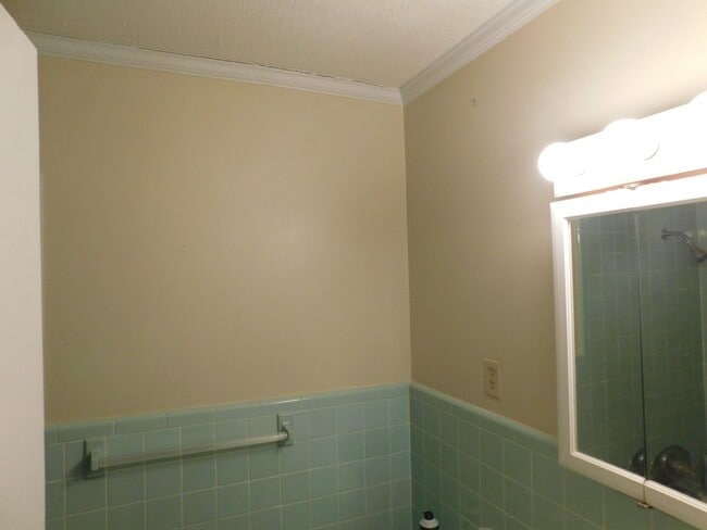 Building Photo - Home in Morehead City