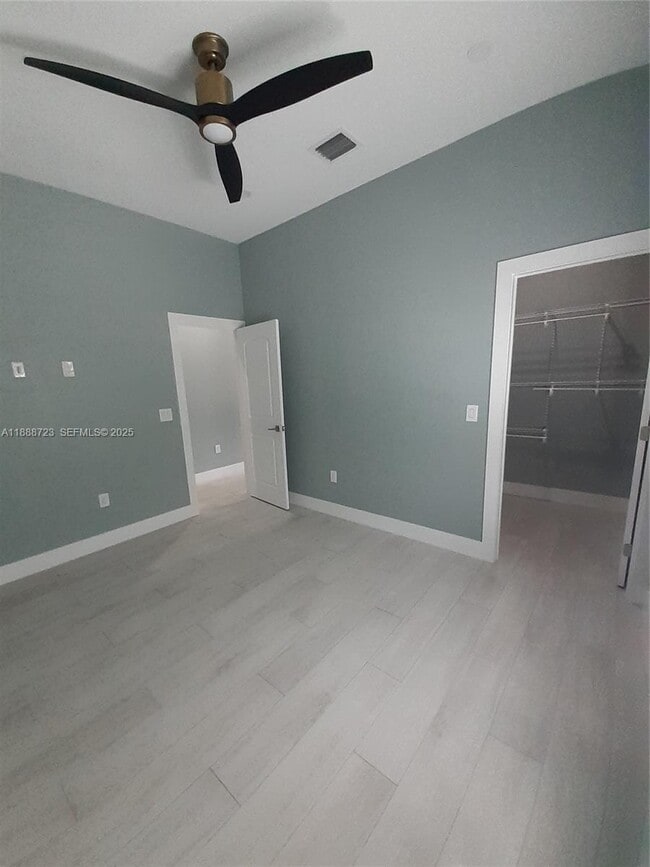 Building Photo - 23 Jenny Ln