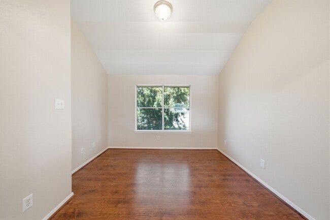 Building Photo - 14715 Plains River Dr