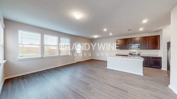 Building Photo - 10327 Ida Gdn Wy