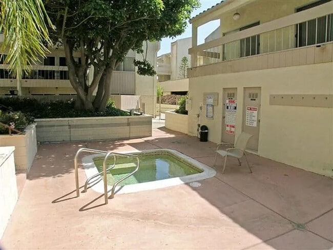 Building Photo - 56 Barranca Ave
