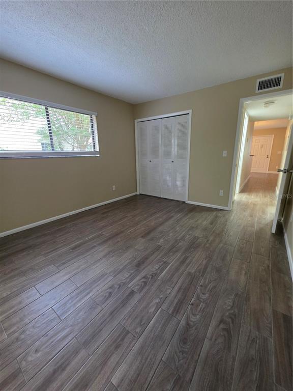 Building Photo - 3300 Fox Chase Cir