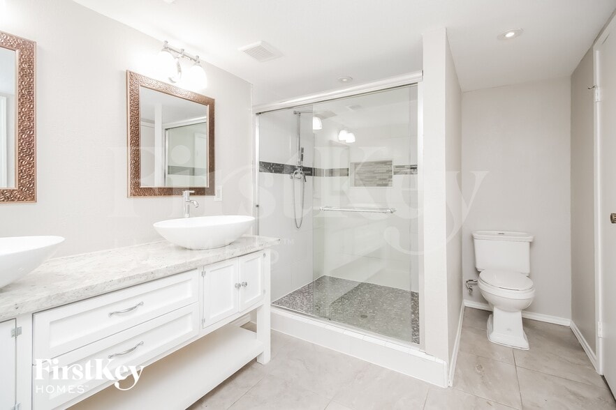 Building Photo - 547 Shealy St