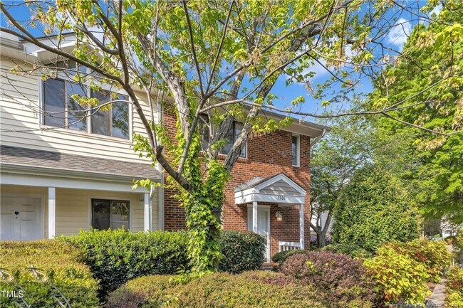 Building Photo - 5900 Shady Grove Cir