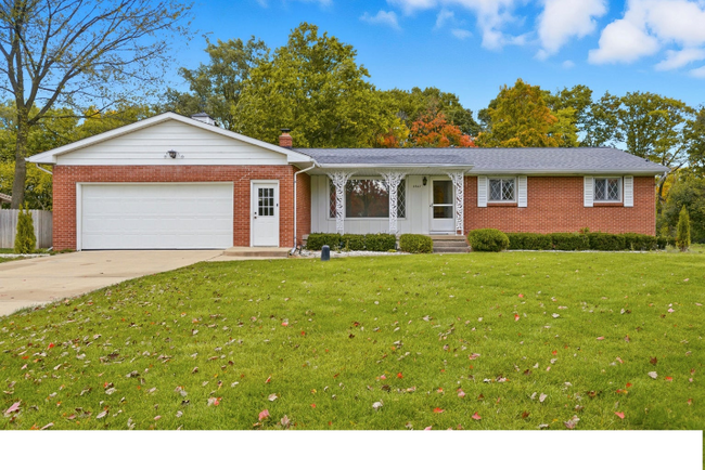 Building Photo - 3547 Lake Dr SE