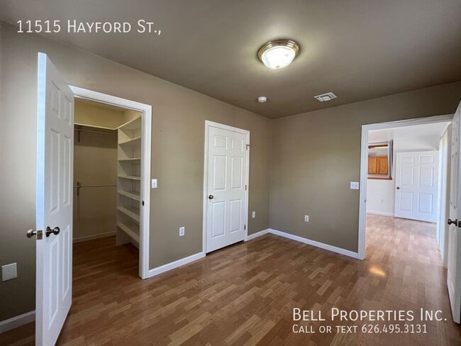 Building Photo - 11515 Hayford St