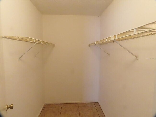 Building Photo - 104 Northlake Dr