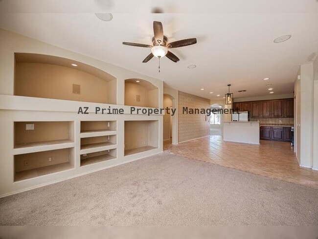 Building Photo - 2419 W Darrow St