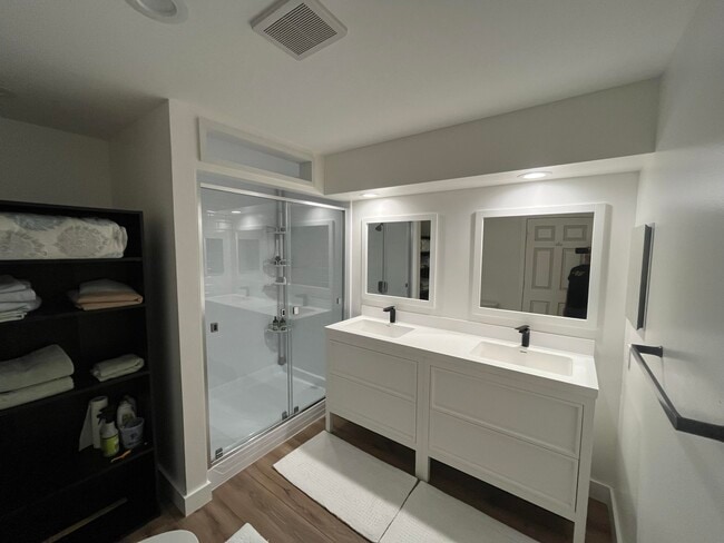 Building Photo - 7740 Stone Harbour Dr