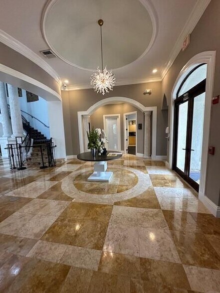 Building Photo - 2306 Tuscany Way
