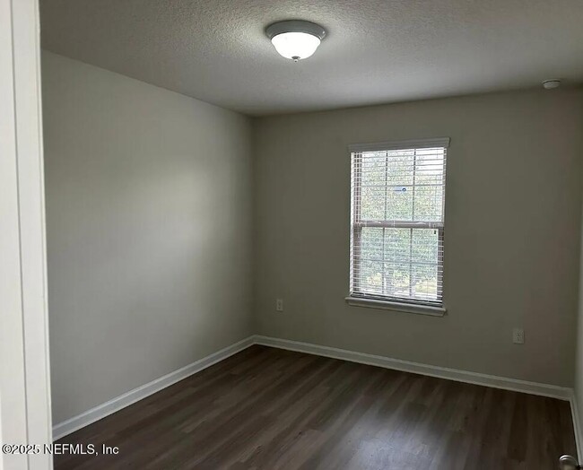 Building Photo - 14020 Corrine Cir