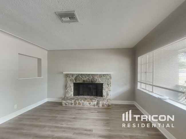 Building Photo - 5930 66th Terrace