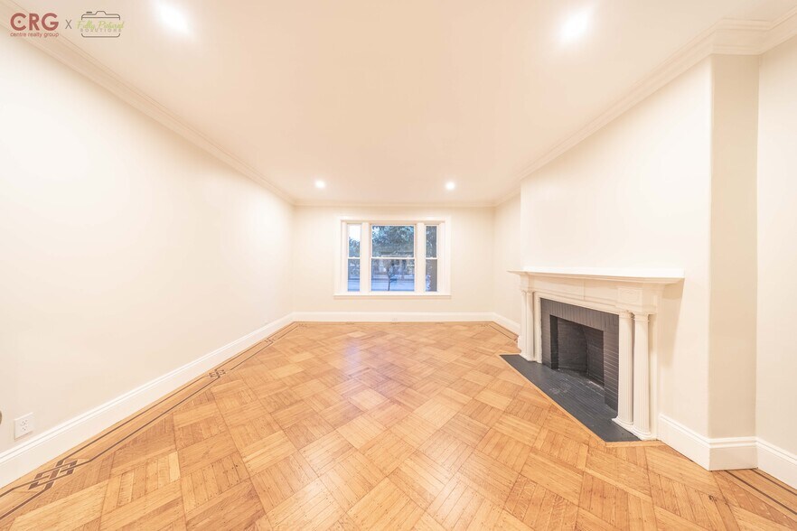 Building Photo - 1726 Beacon St