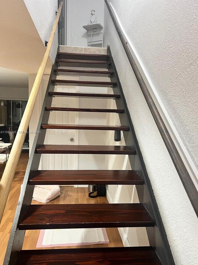 Building Photo - 230 NW 87th Ave