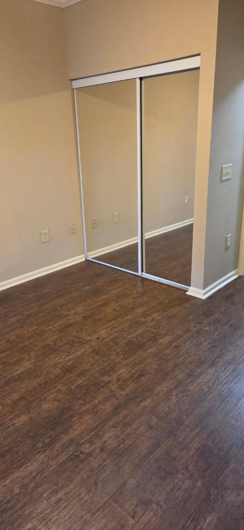 Building Photo - 11702 Heritage Estates Ave