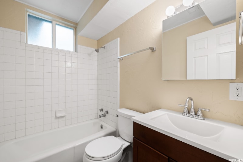 Building Photo - 1730 W Baroness Pl