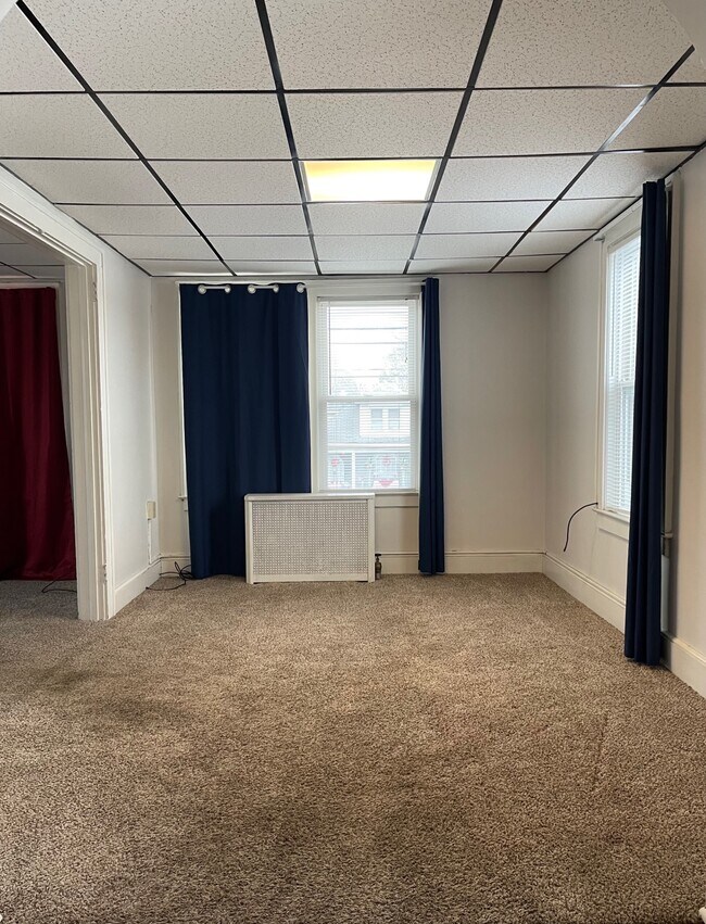 Building Photo - 3300 E Main St