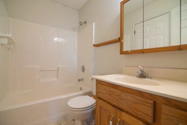 Building Photo - 1314 Remington Way