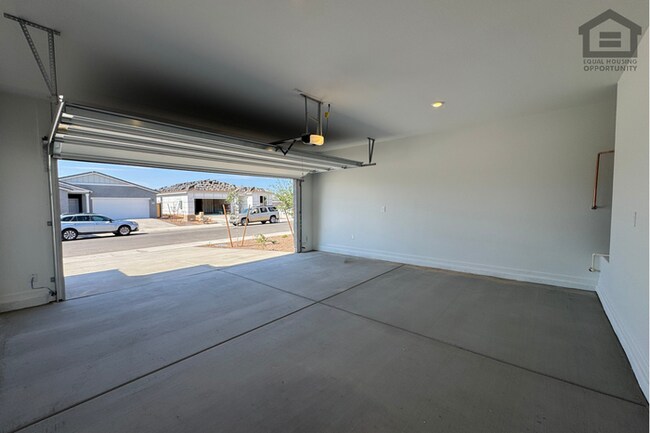 Building Photo - 4Bed/3Bath House in Northern Surprise! Ready for Immediate Move-In! -- BRAND NEW! NEVER LIVED IN!