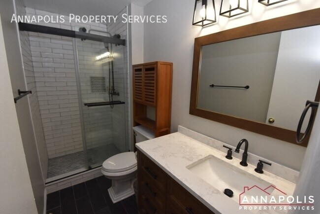 Building Photo - 518 Bay Dale Ct