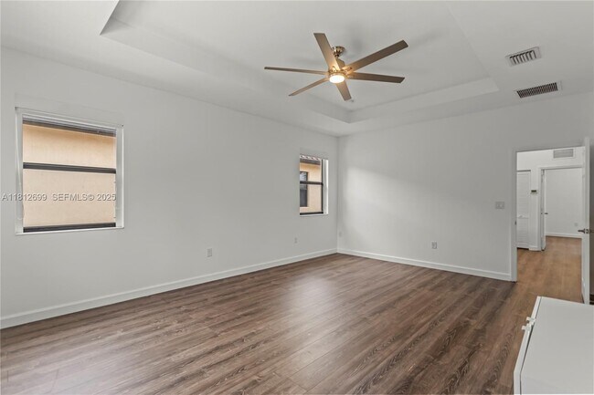 Building Photo - 3502 W 86th Terrace